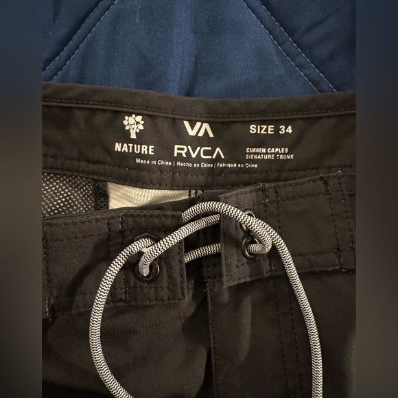 RVCA boardshorts - Picture 2 of 5